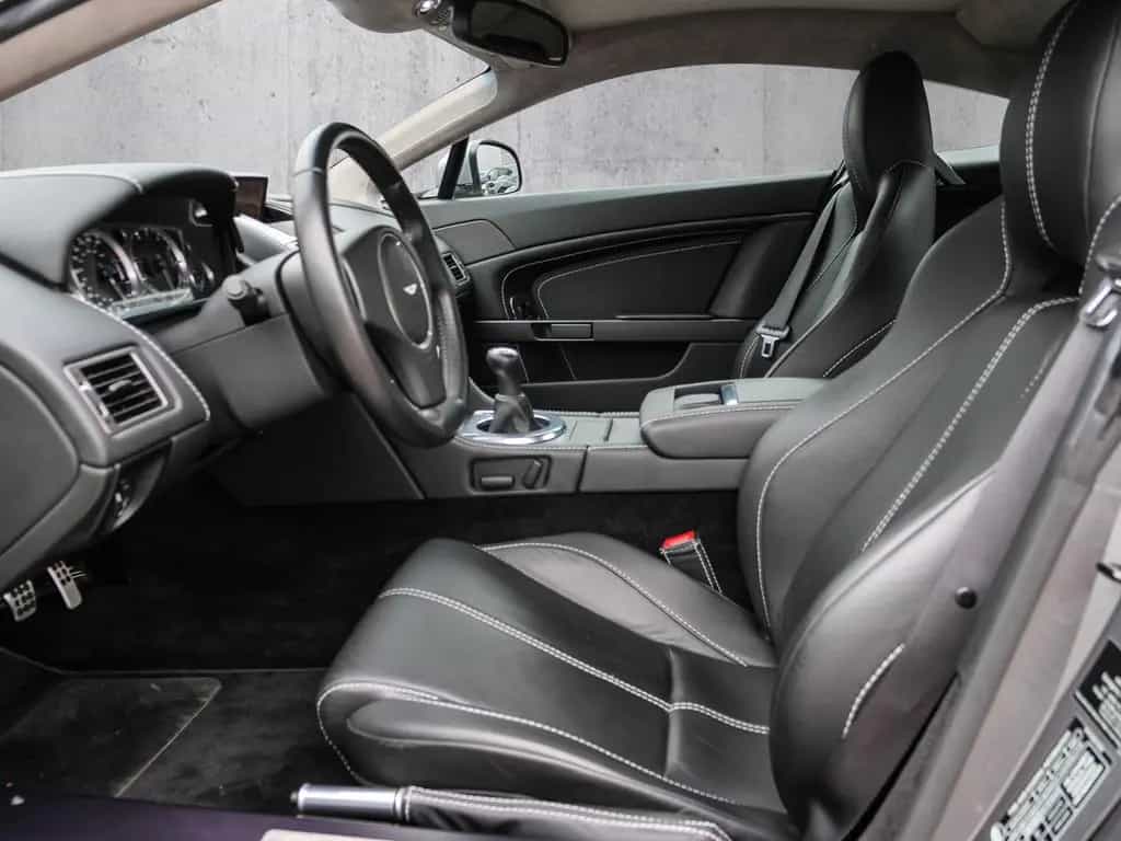 Aston Martin V8 Vantage Tungsten Silver 05/2011-photo-8