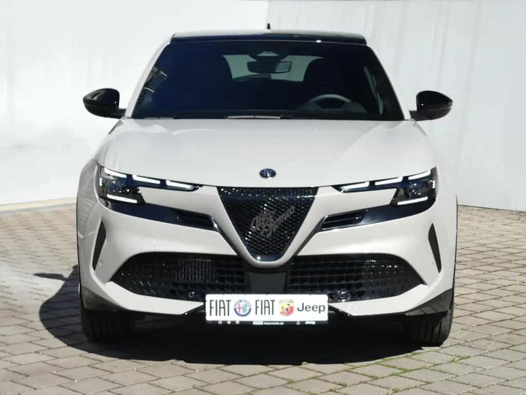 Alfa Romeo Junior IBRIDA TI 1.2 VGT 145PS DCT6 SCHIEBEDACH 05/2026-photo-7