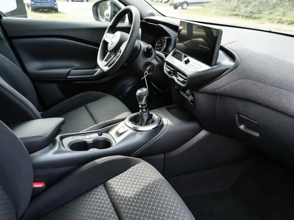Nissan Juke Acenta 1.0 DIG-T 114PS 6MT Komfort-Paket Ni 04/2026-photo-11