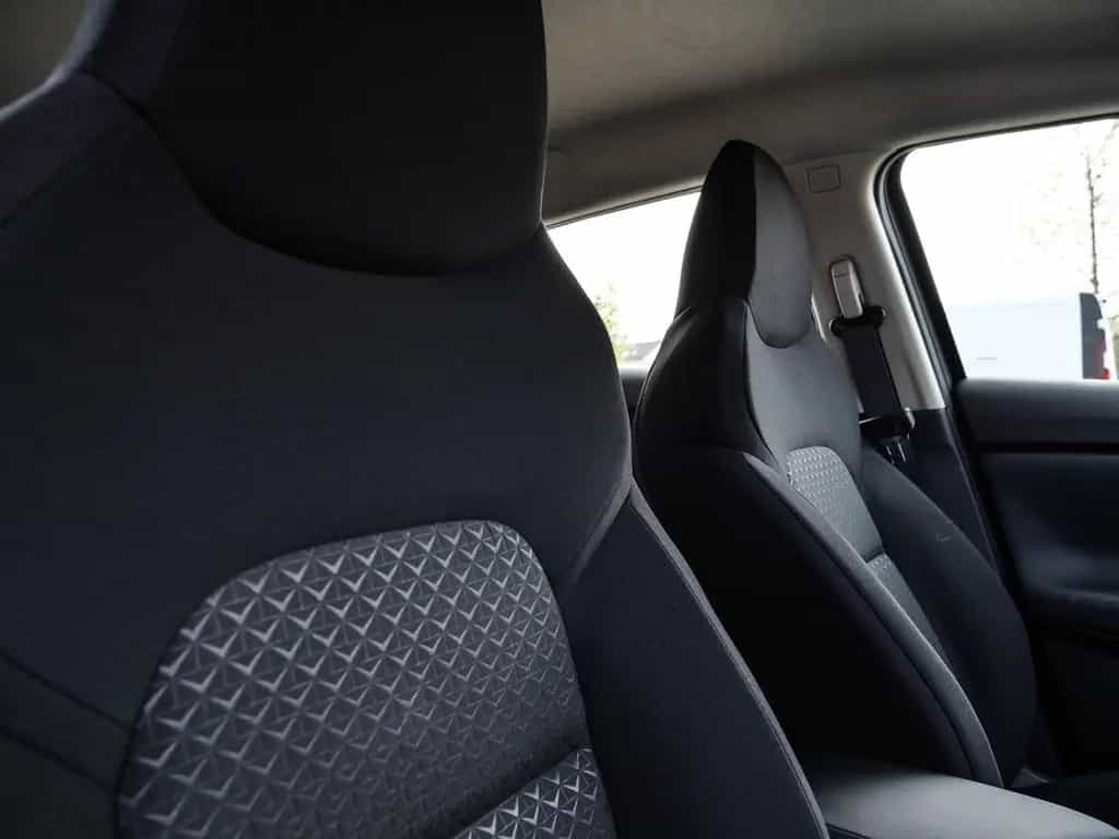Nissan Juke Acenta 1.0 DIG-T 114PS 6MT Komfort-Paket Ni 04/2026-photo-13