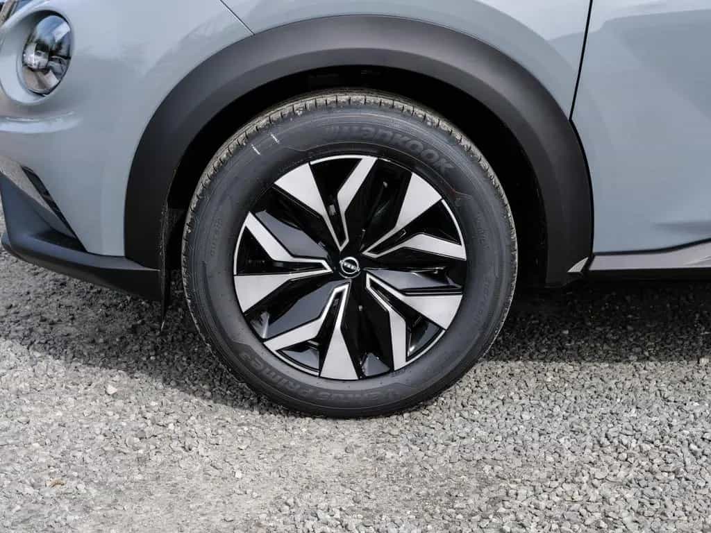 Nissan Juke Acenta 1.0 DIG-T 114PS 6MT Komfort-Paket Ni 04/2026-photo-3