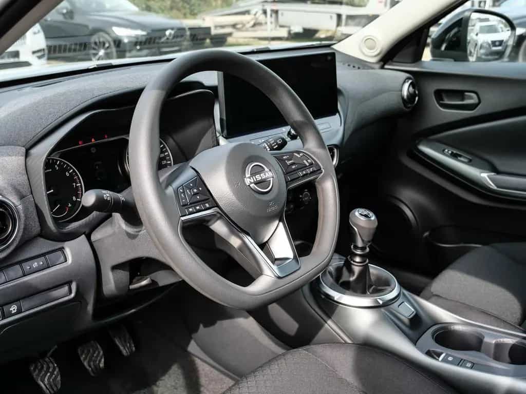 Nissan Juke Acenta 1.0 DIG-T 114PS 6MT Komfort-Paket Ni 04/2026-photo-4