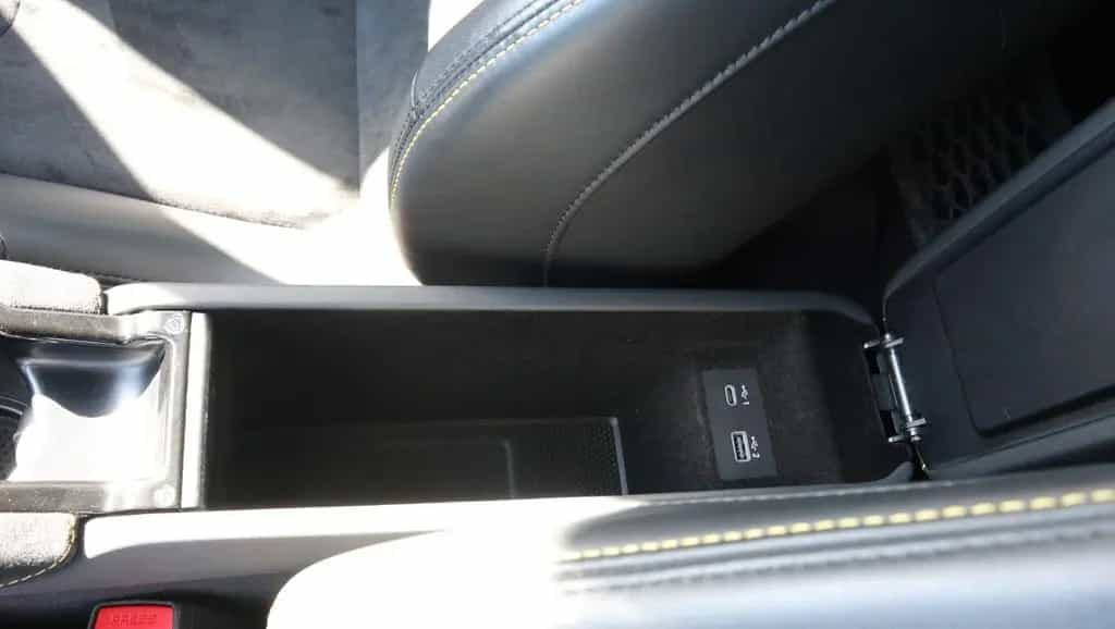 Lotus Emira 3.5 V6 Kompressor 298 kW First Edition 04/2023-photo-31