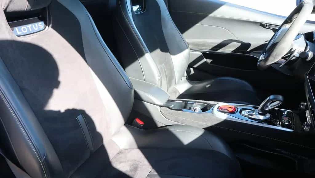 Lotus Emira 3.5 V6 Kompressor 298 kW First Edition 04/2023-photo-34