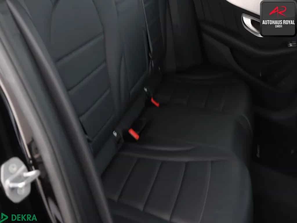 Mercedes-Benz C-Class 220 d 3x AMG NIGHT PANO,MEMORY,CARPLAY,KAMERA 08/2018-photo-11