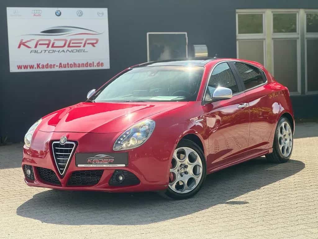 Alfa Romeo Giulietta Quadrifoglio Verde Pano Navi BiXenon 01/2014-photo-2