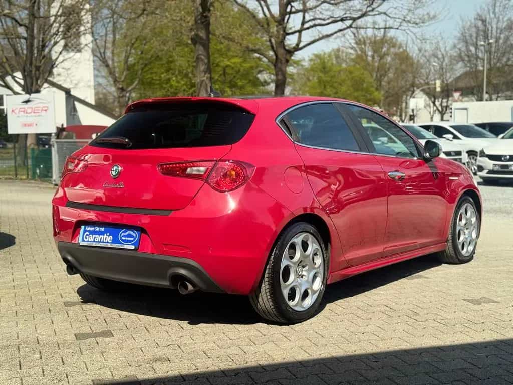 Alfa Romeo Giulietta Quadrifoglio Verde Pano Navi BiXenon 01/2014-photo-7