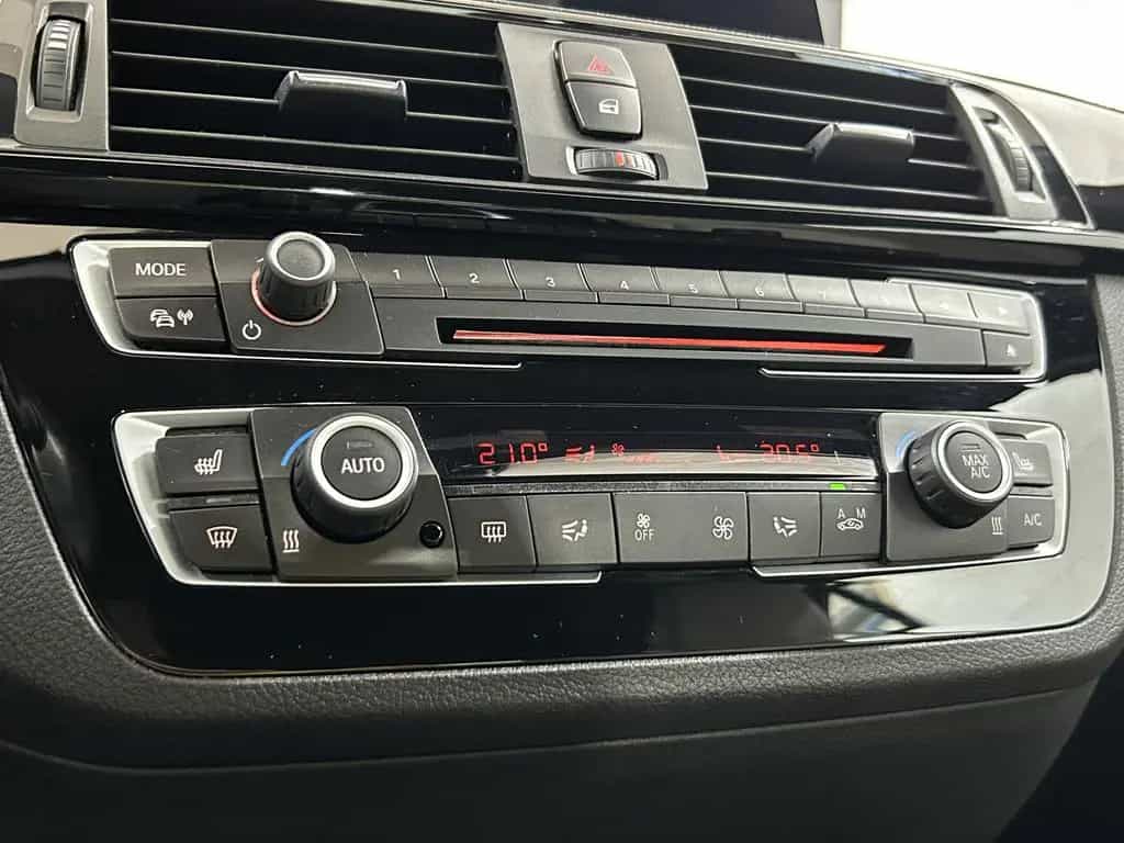 BMW M240 Cabrio+H&K+LED+Ambiente+Kayless+Navi+Temp 02/2019-photo-21