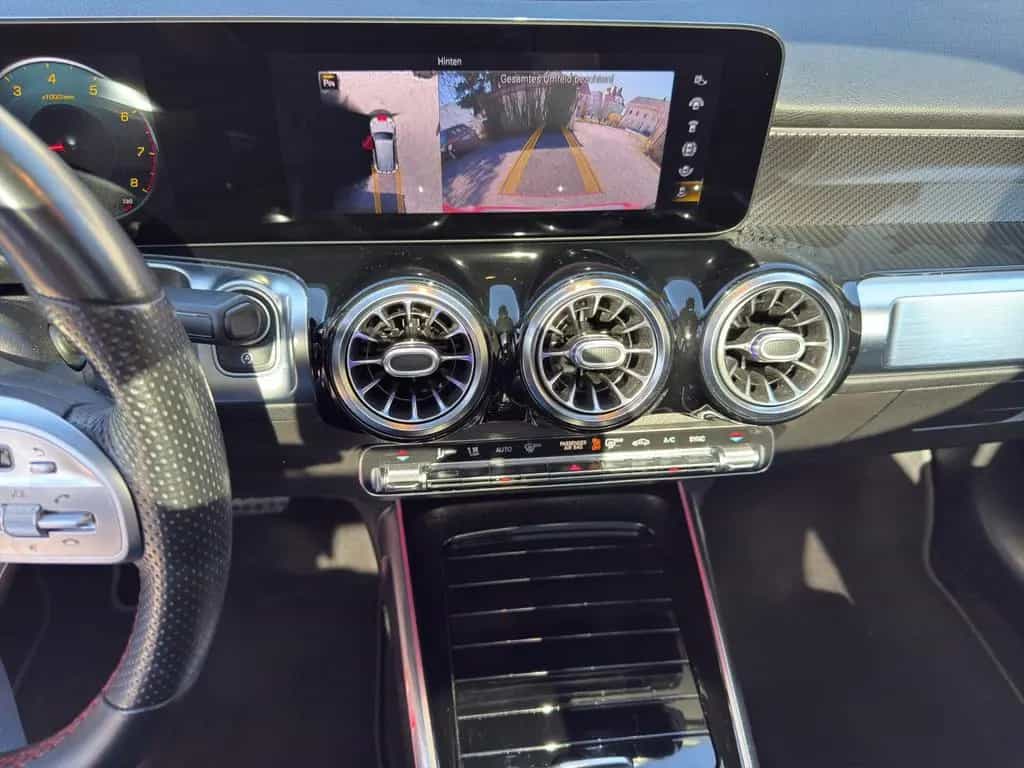 Mercedes-Benz GLB-Class 35 AMG 4Matic Pano Head-Up 02/2021-photo-14