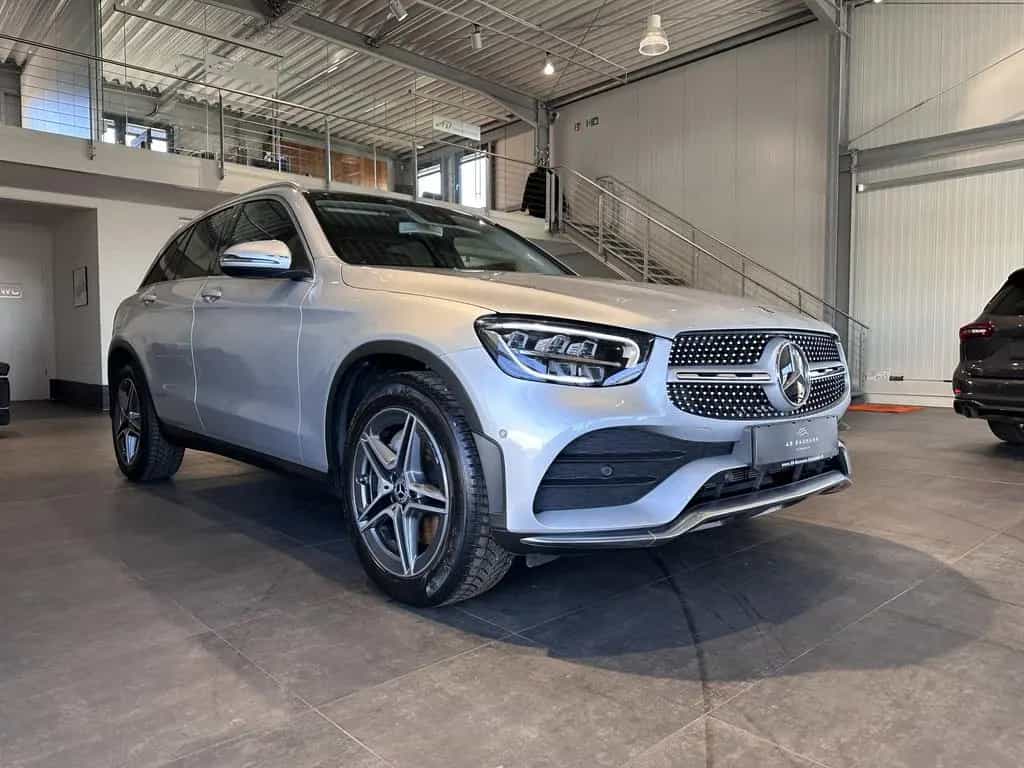 Mercedes-Benz GLC 300 4Matic *AMG, PANO, AHK, LED, SPURHALTE* 05/2020-photo-18