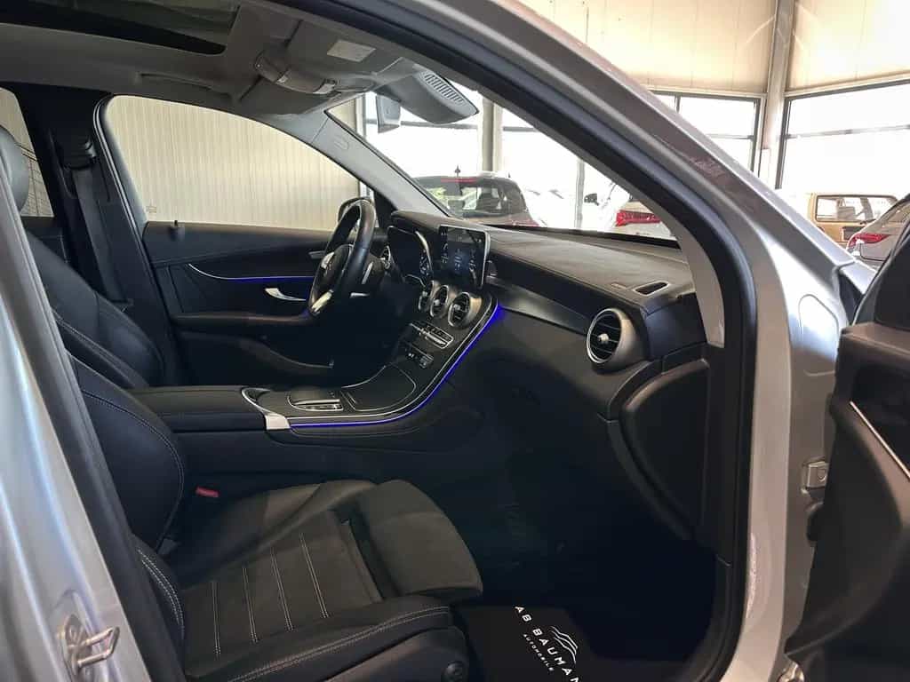 Mercedes-Benz GLC 300 4Matic *AMG, PANO, AHK, LED, SPURHALTE* 05/2020-photo-24