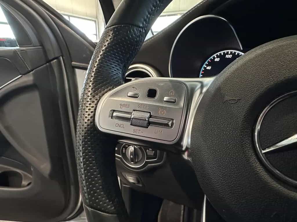 Mercedes-Benz GLC 300 4Matic *AMG, PANO, AHK, LED, SPURHALTE* 05/2020-photo-38