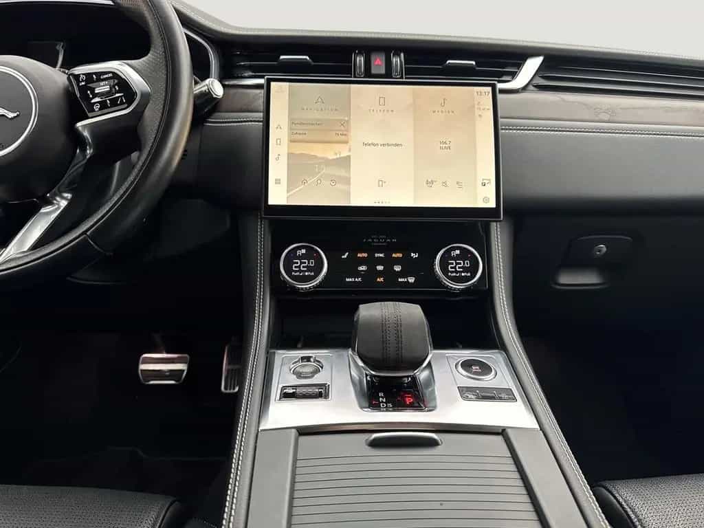 Jaguar F-Pace R-Dynamic SE AWD AHK-el. klappb. El. Fond 04/2022-photo-12
