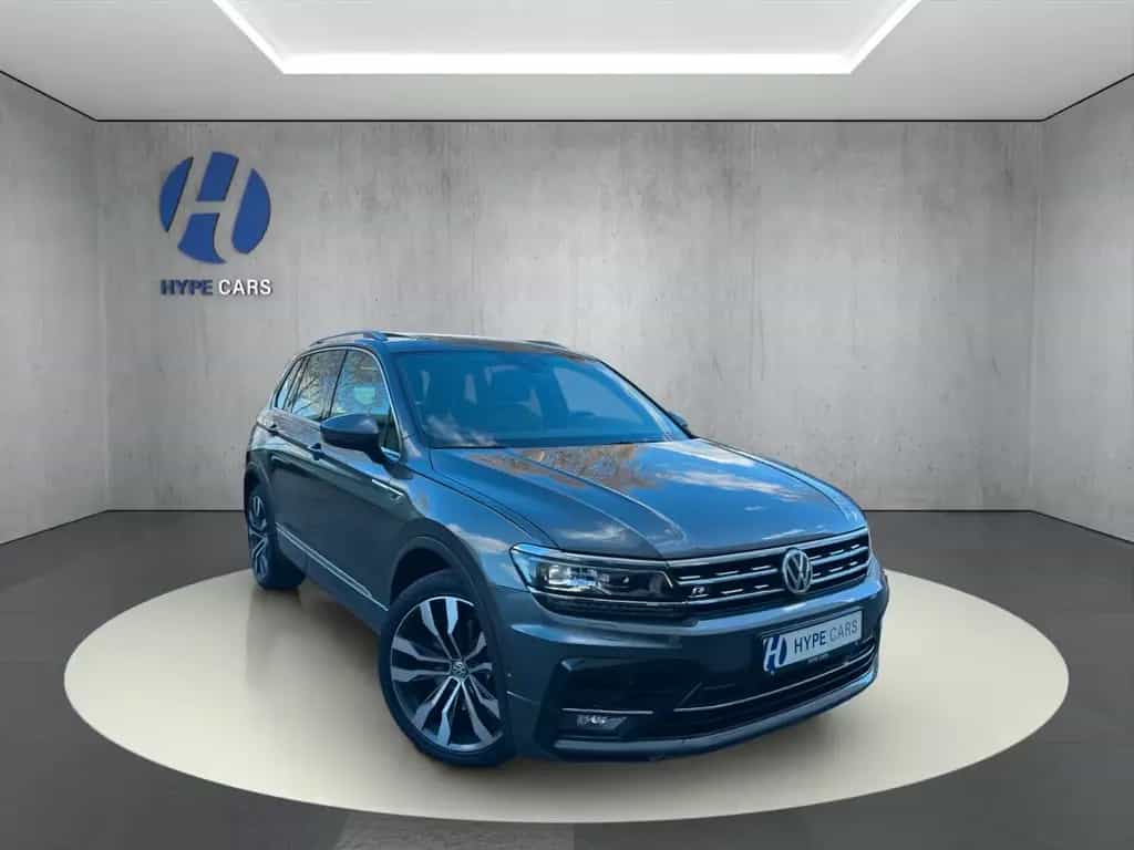 Volkswagen Tiguan R-Line 4M ACC Pano LED Memory RFK AHK DSG 01/2018-photo-2
