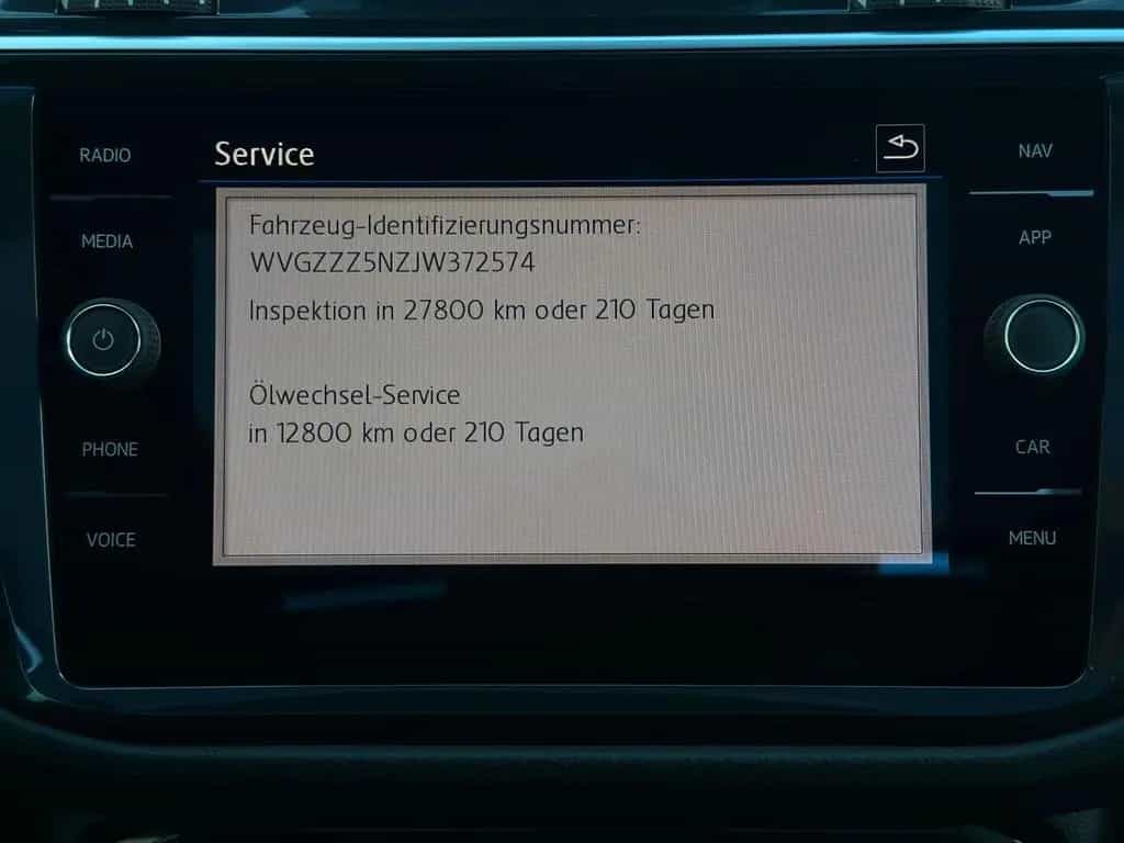 Volkswagen Tiguan R-Line 4M ACC Pano LED Memory RFK AHK DSG 01/2018-photo-29