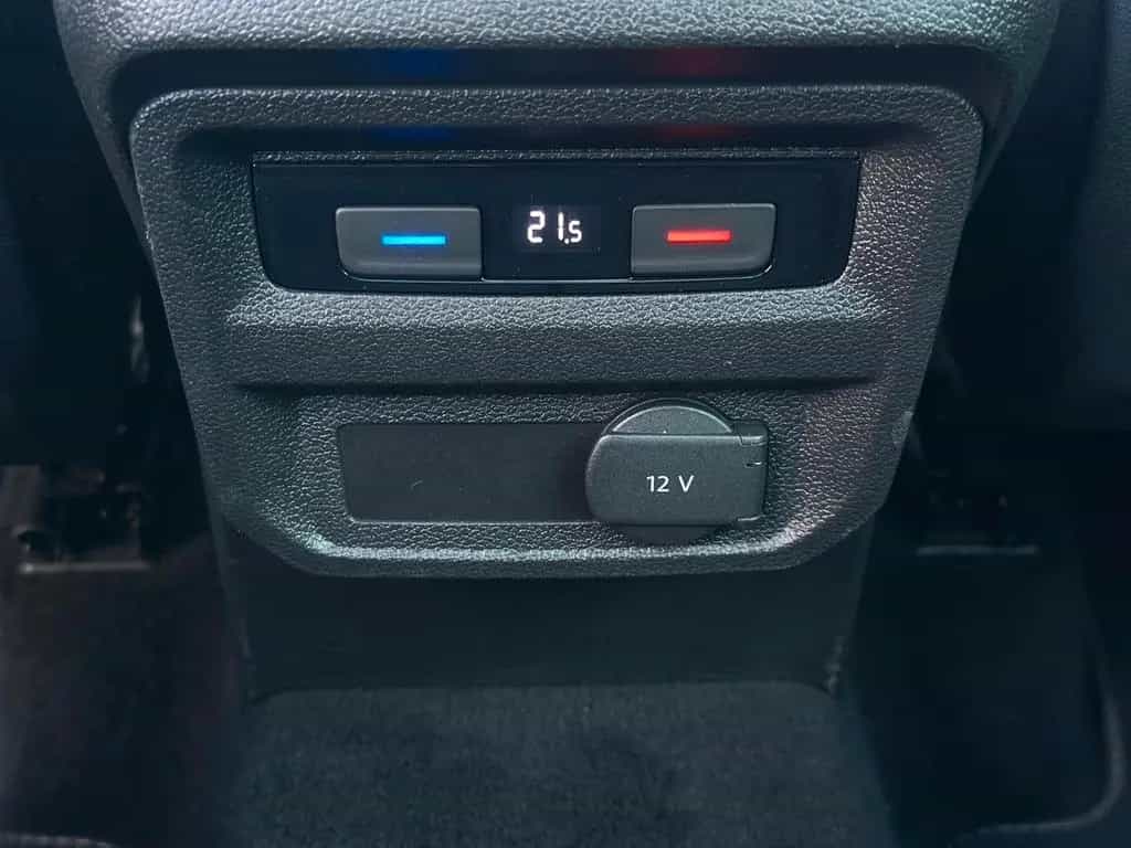 Volkswagen Tiguan R-Line 4M ACC Pano LED Memory RFK AHK DSG 01/2018-photo-31