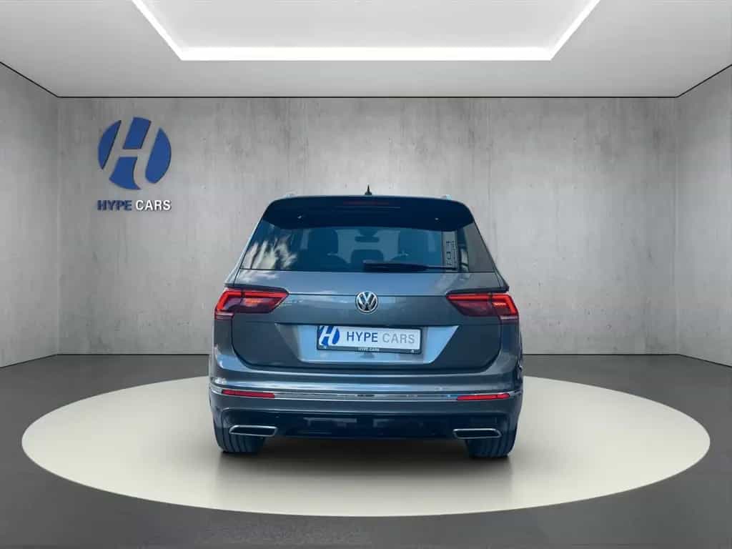 Volkswagen Tiguan R-Line 4M ACC Pano LED Memory RFK AHK DSG 01/2018-photo-7