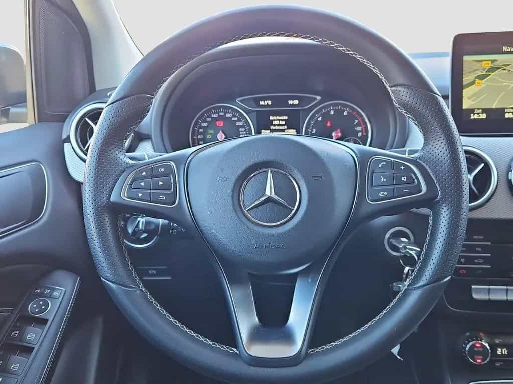 Mercedes-Benz B-Class 180 Urban NAV BLIS TEMP RFK AHK LED PARKPILOT 06/2016-photo-12