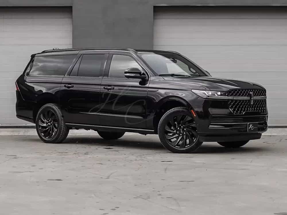 Lincoln 2025 Navigator L 4x4 Reserve T1 PRICE € 101,900 null-photo-2