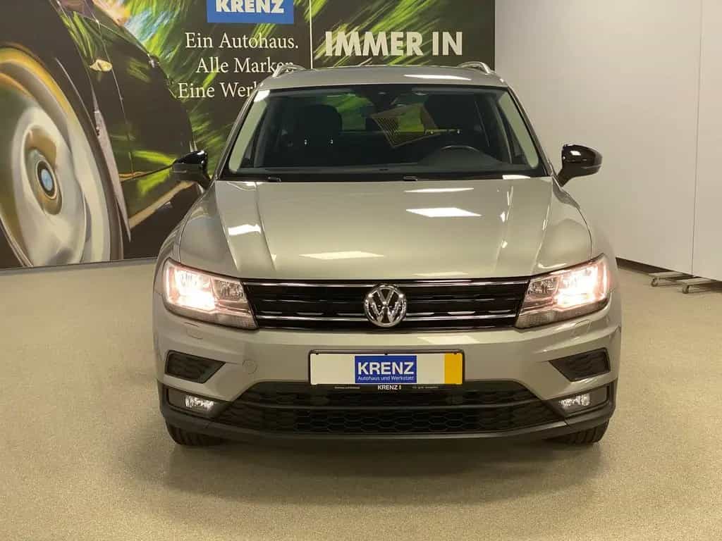 Volkswagen Tiguan Comfortline Android Auto+APP+NAVI+ACC+PDC 10/2019-photo-2