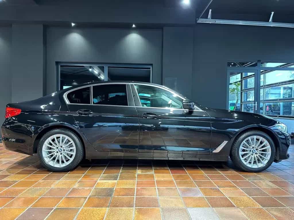 BMW 5 Series 520d ACC DRIVING-ASSISTANT STANDHEIZUNG LIVE-COC 01/2020-photo-5