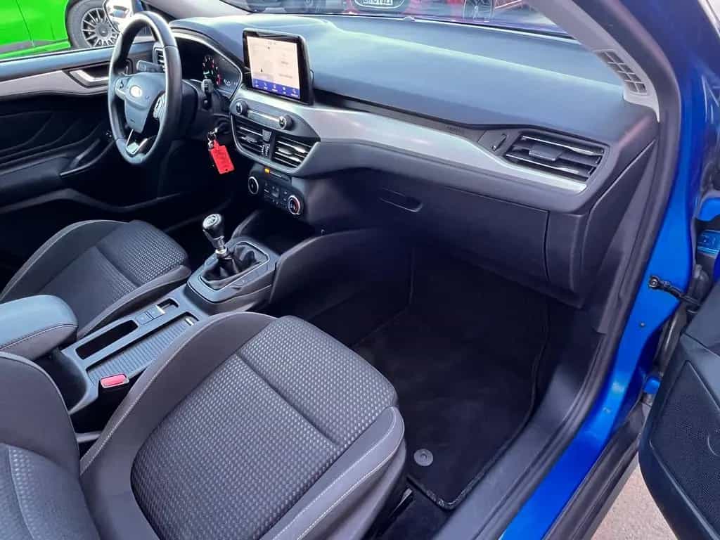 Ford Focus Lim. Cool & Connect 12/2020-photo-11