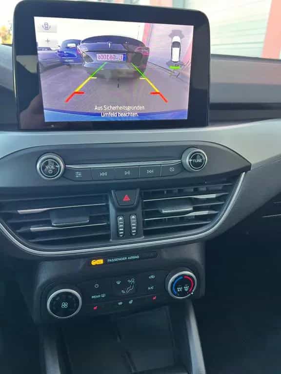 Ford Focus Lim. Cool & Connect 12/2020-photo-18