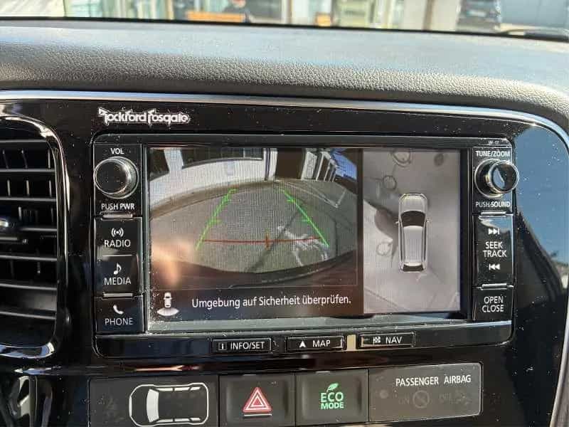 Mitsubishi Outlander 2.0 4WD CVT 7-Sitzer, Top 10/2017-photo-19