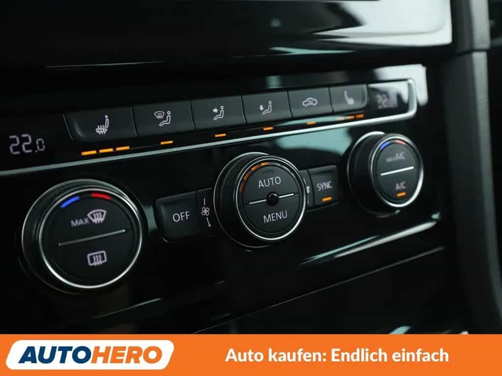 Volkswagen Golf VII 1.2 TSI Allstar BMT*PDC*SHZ*NAVI*KLIMA 05/2016-photo-22