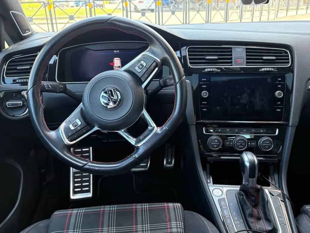Volkswagen Golf GTI VW Golf 2.0 TSI GTI Per #102 06/2019-photo-11