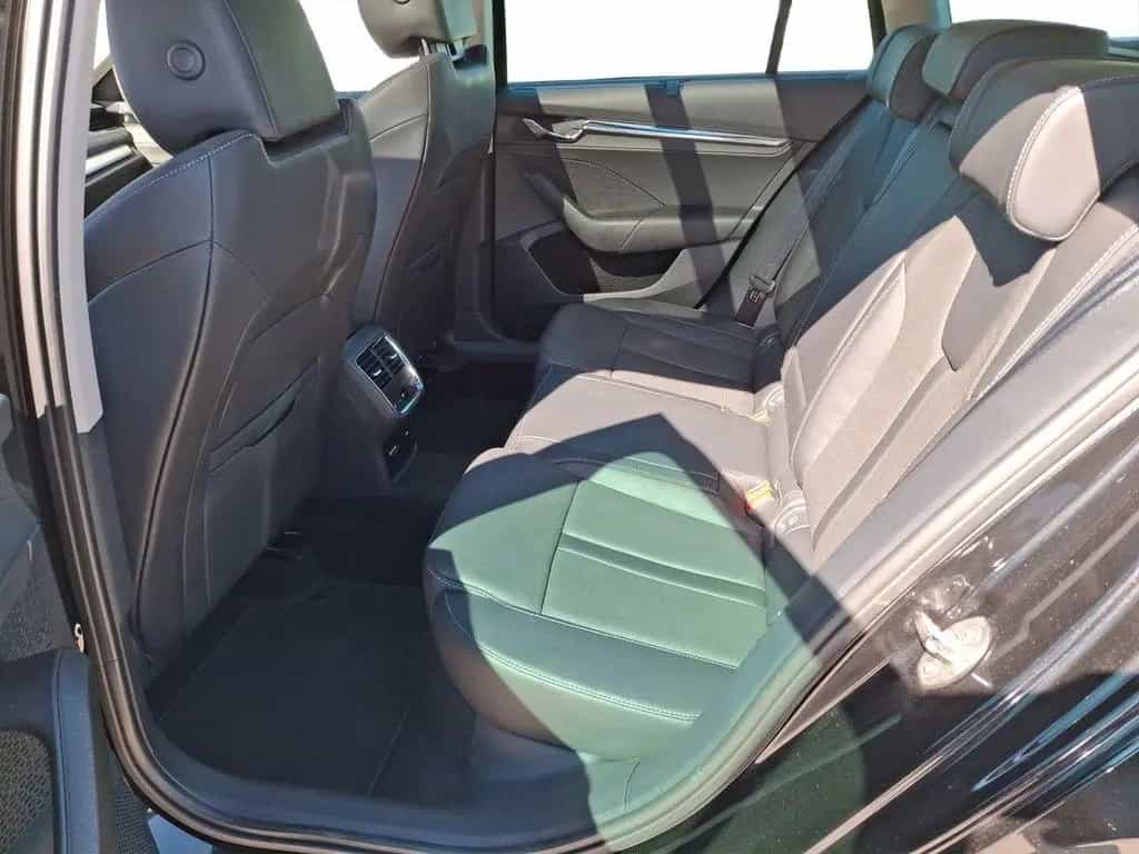 Skoda Octavia COMBI Style 1,5l TSI 150PS Matrix-LEED P 06/2023-photo-19