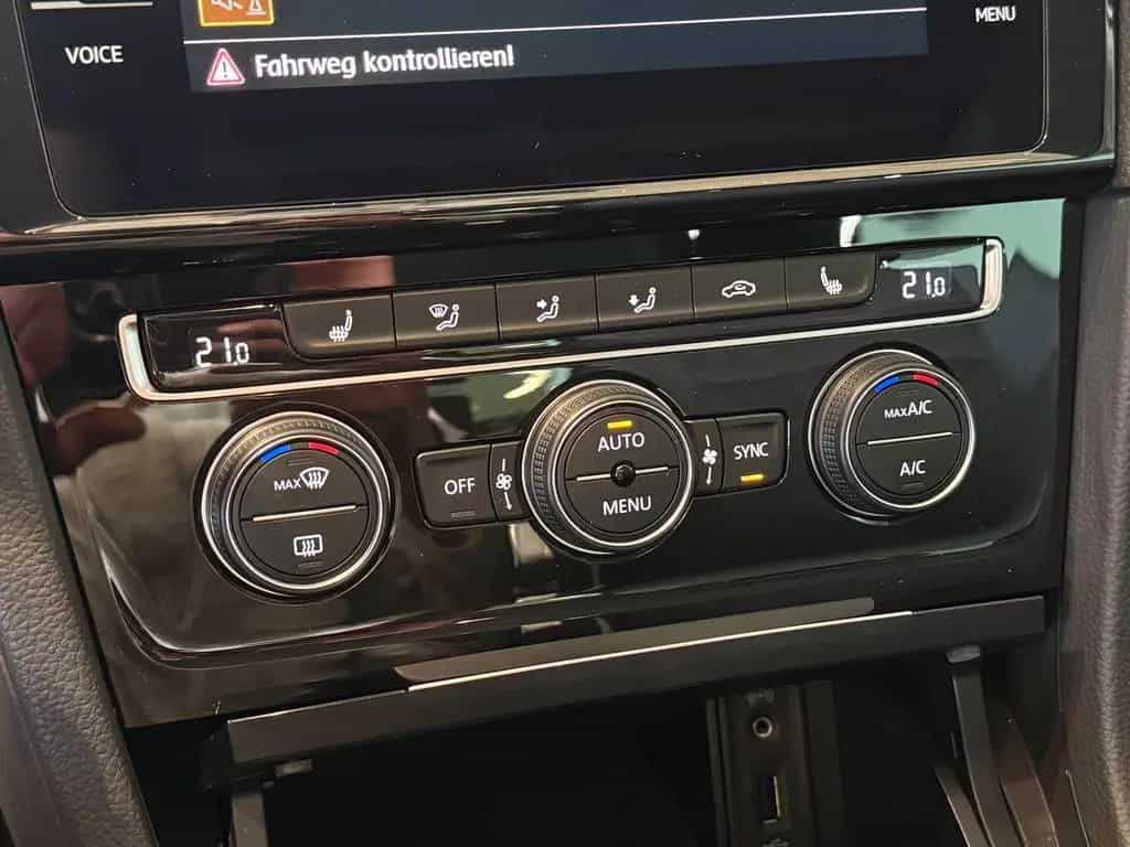 Volkswagen Golf VII Lim.*ACC*Licht- und Sicht*VW Media Con. 10/2018-photo-13