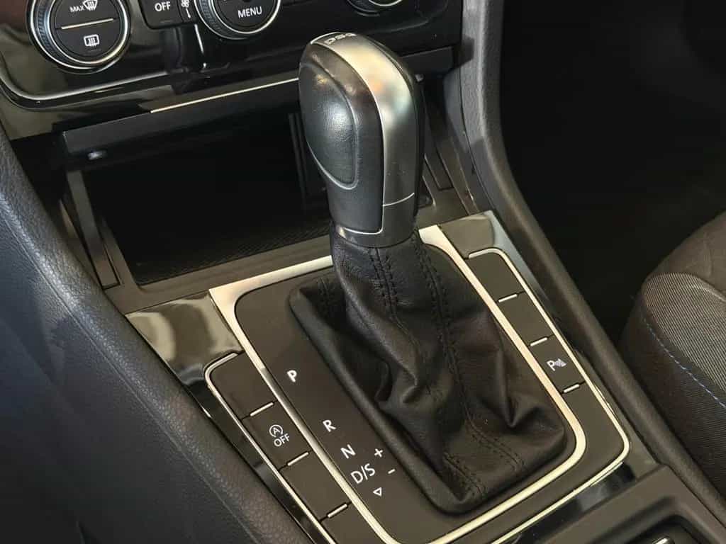 Volkswagen Golf VII Lim.*ACC*Licht- und Sicht*VW Media Con. 10/2018-photo-14
