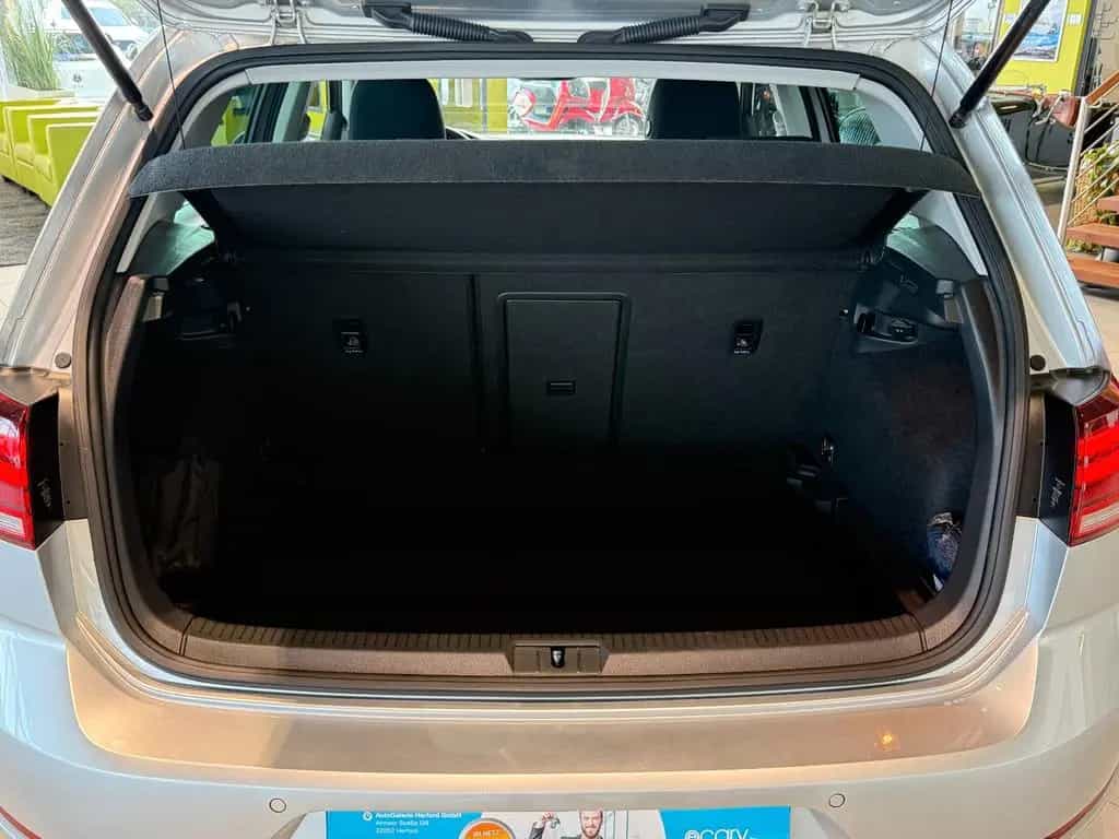 Volkswagen Golf VII Lim.*ACC*Licht- und Sicht*VW Media Con. 10/2018-photo-4
