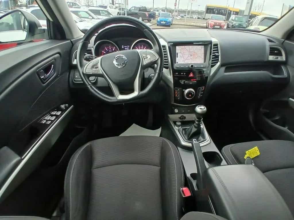 Ssangyong Tivoli Twist 01/2017-photo-2