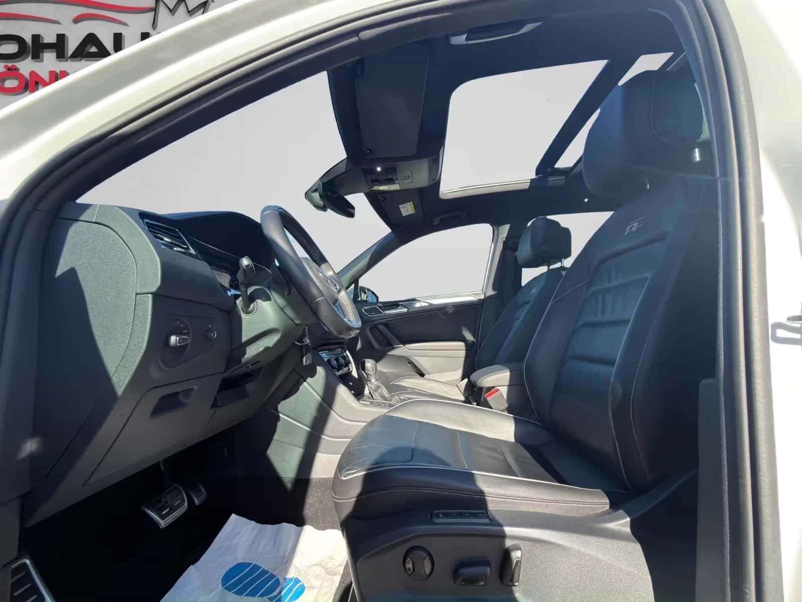 Volkswagen Tiguan 02/2018-photo-13