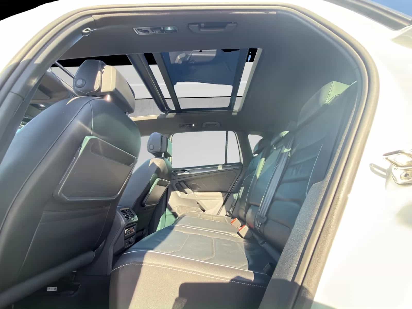 Volkswagen Tiguan 02/2018-photo-16