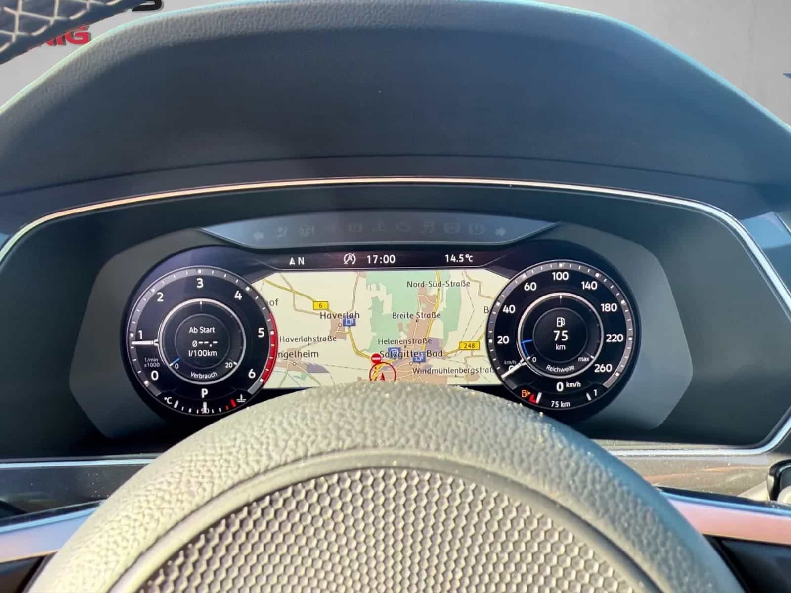 Volkswagen Tiguan 02/2018-photo-18
