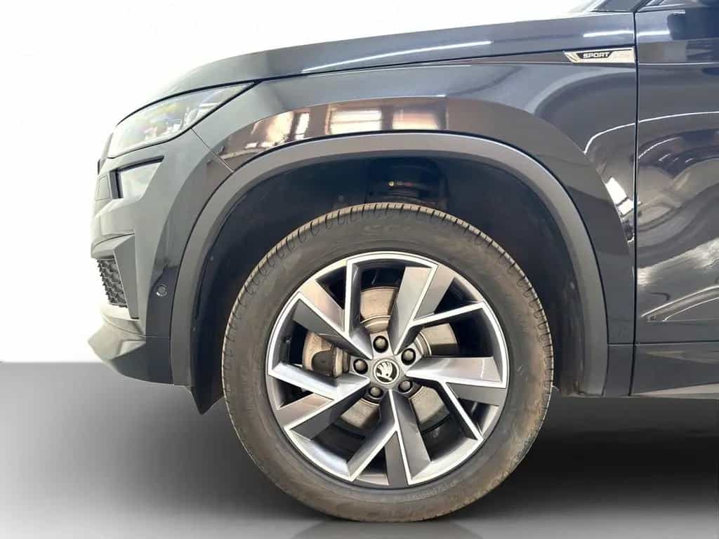 Skoda Kodiaq 2.0 TDI DSG 4x4 Sportline DCC AHK*STHZG*M 12/2021-photo-17