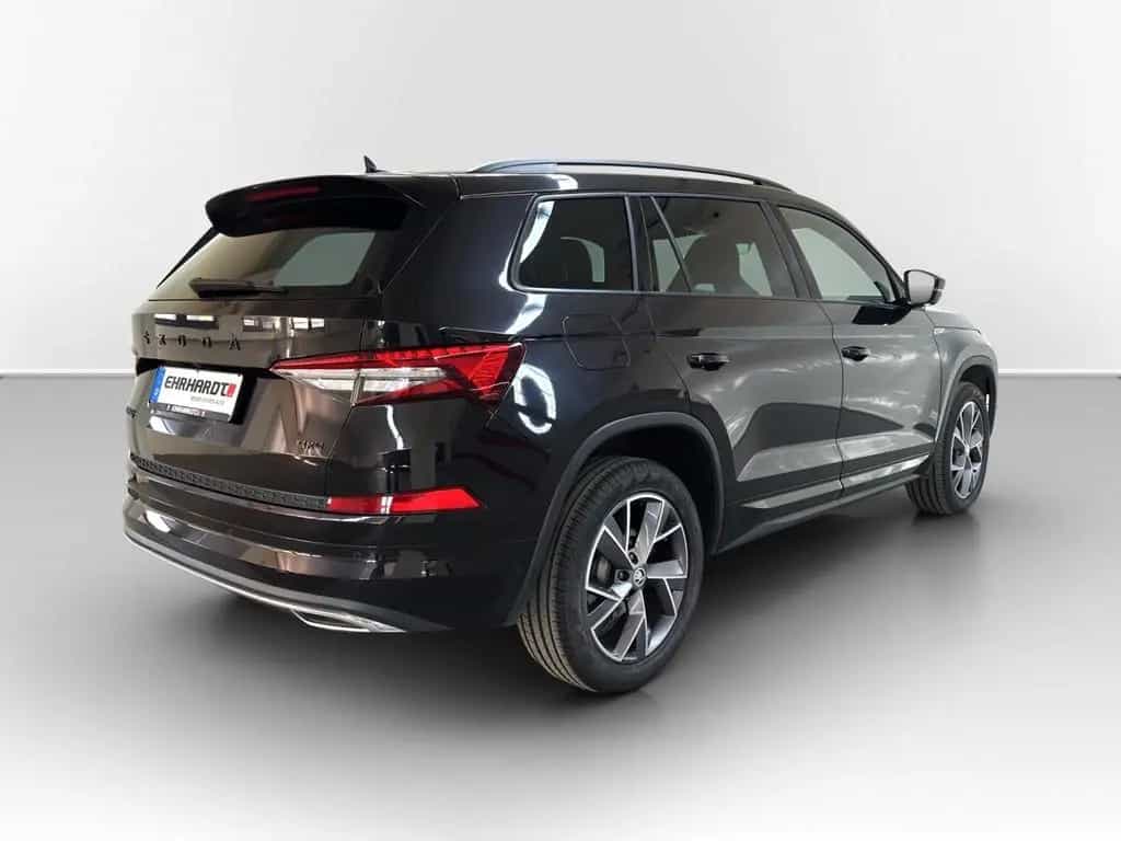 Skoda Kodiaq 2.0 TDI DSG 4x4 Sportline DCC AHK*STHZG*M 12/2021-photo-4