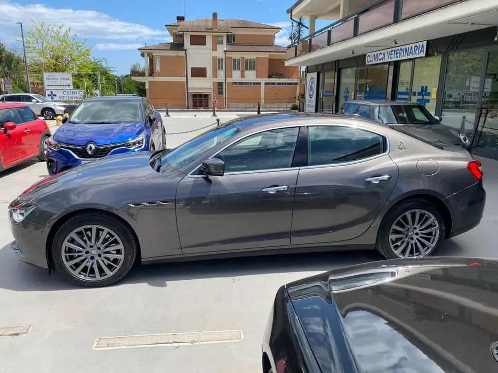 Maserati Ghibli V6 Diesel 03/2016-photo-1