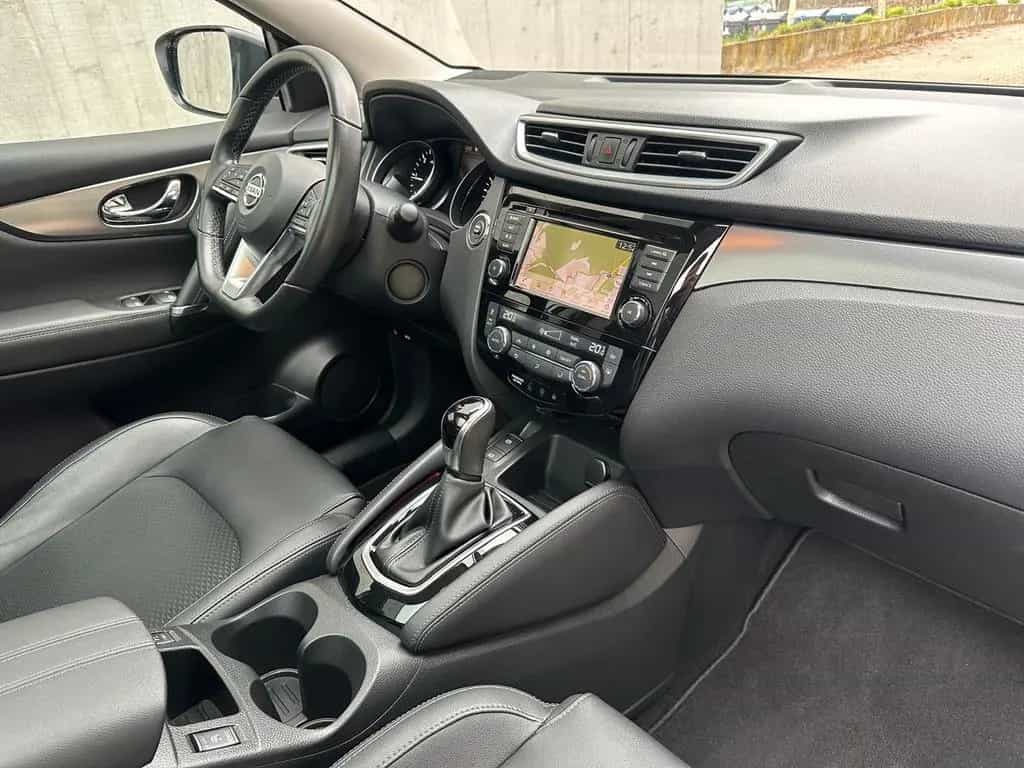 Nissan Qashqai 1.7 dCi Tekna 4x4 *PANO*LED*360° KAMERA* 06/2020-photo-18