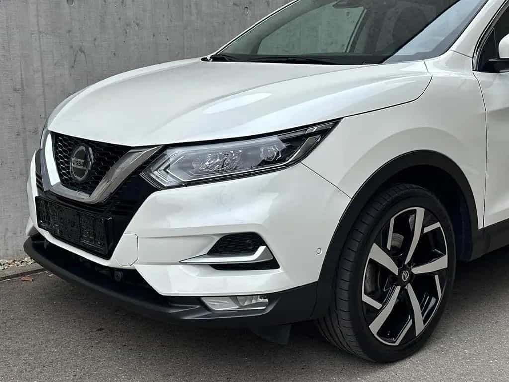 Nissan Qashqai 1.7 dCi Tekna 4x4 *PANO*LED*360° KAMERA* 06/2020-photo-4