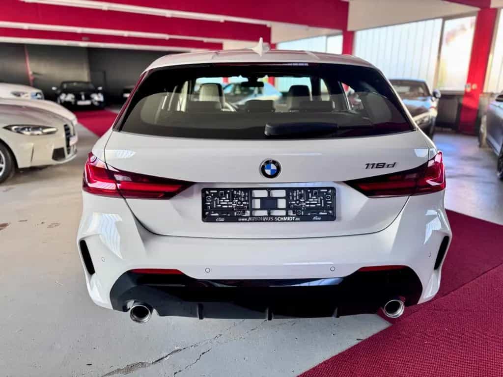 BMW 1 Series 118d M Sport Automatik Navi LED 18 Zoll 02/2020-photo-5