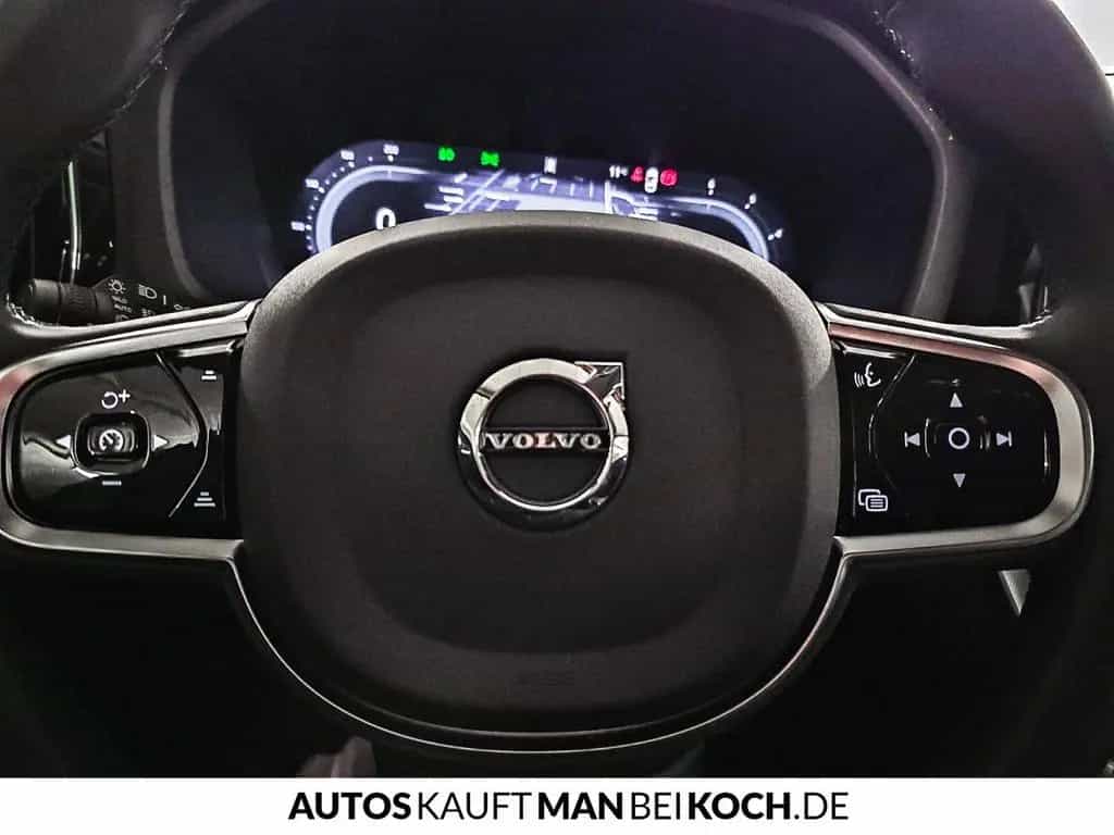 Volvo XC60 B4 D Plus Dark ACC BLIS AHK 4xSHz MEM VLED 01/2024-photo-11
