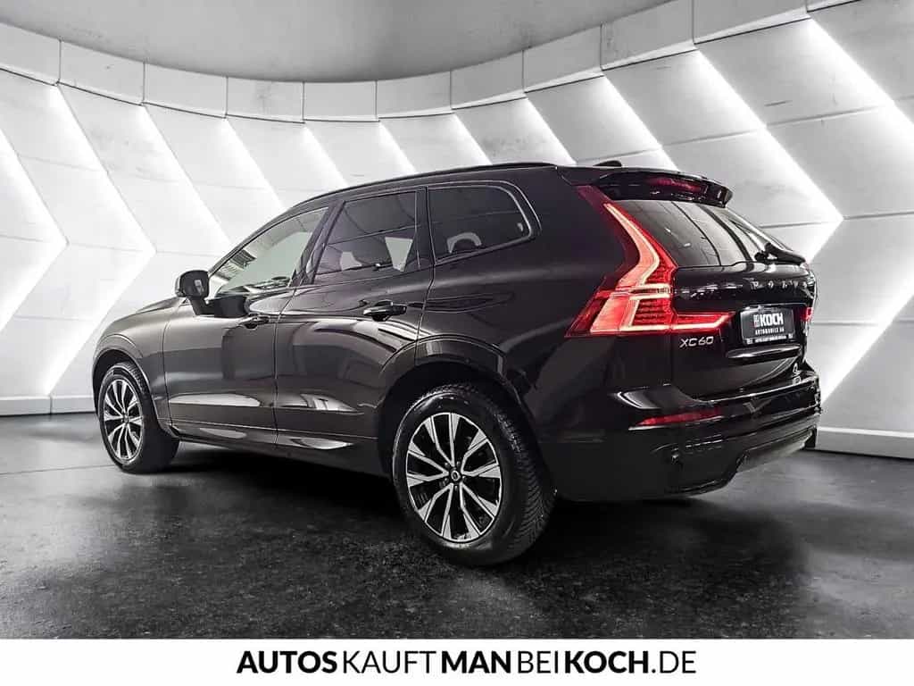 Volvo XC60 B4 D Plus Dark ACC BLIS AHK 4xSHz MEM VLED 01/2024-photo-3
