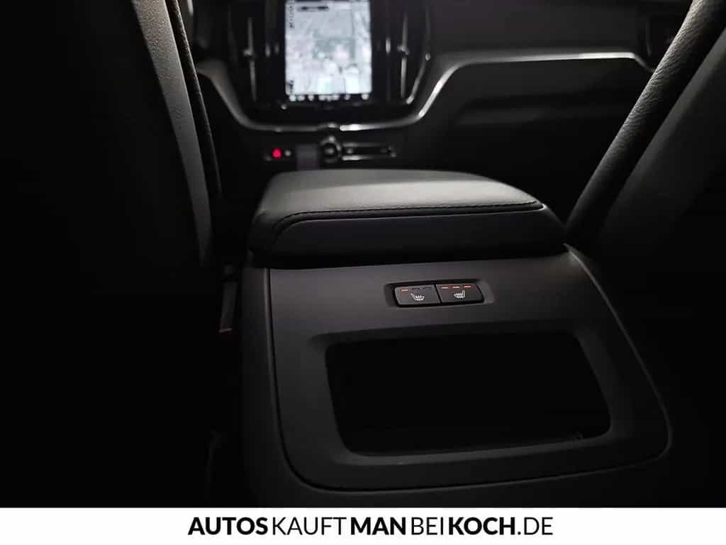 Volvo XC60 B4 D Plus Dark ACC BLIS AHK 4xSHz MEM VLED 01/2024-photo-33