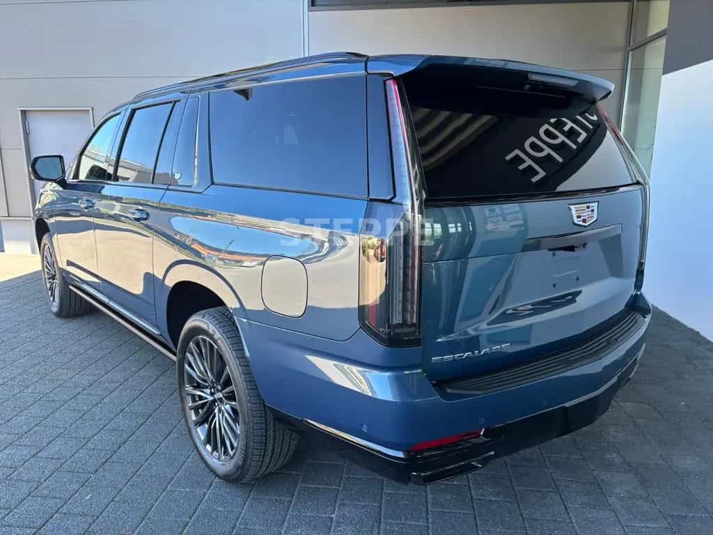 Cadillac Escalade FACELIFT MY26 6.2 V8 ESV Sport Platinum null-photo-3