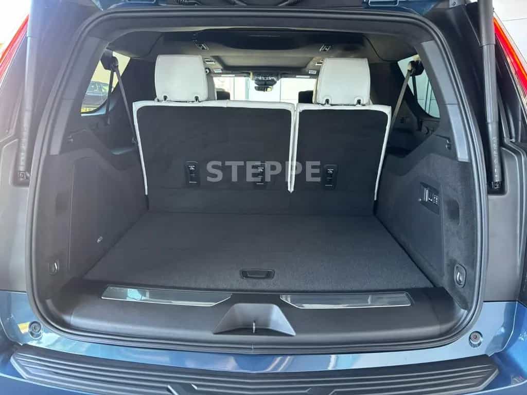 Cadillac Escalade FACELIFT MY26 6.2 V8 ESV Sport Platinum null-photo-5
