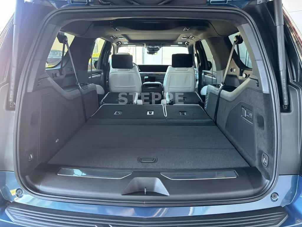 Cadillac Escalade FACELIFT MY26 6.2 V8 ESV Sport Platinum null-photo-7